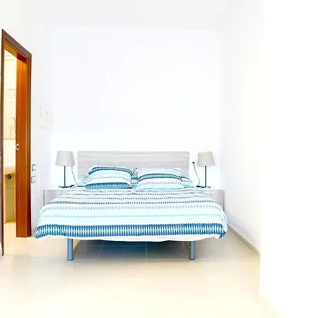 Apartament With 2 Bedrooms In Bajamar, With Wonderful Mountain View, Pool Acce... Bajamar (La Laguna)