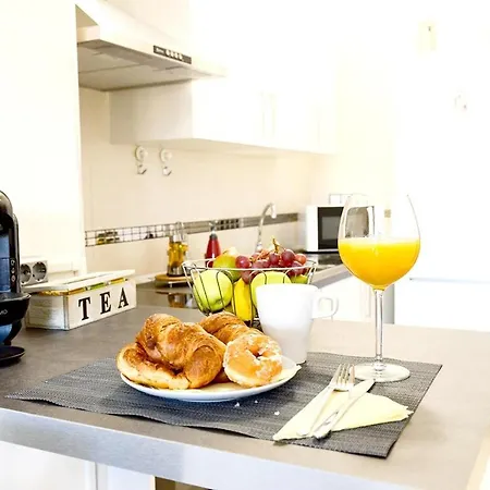 With 2 Bedrooms In Bajamar, With Wonderful Mountain View, Pool Acce... Apartament
